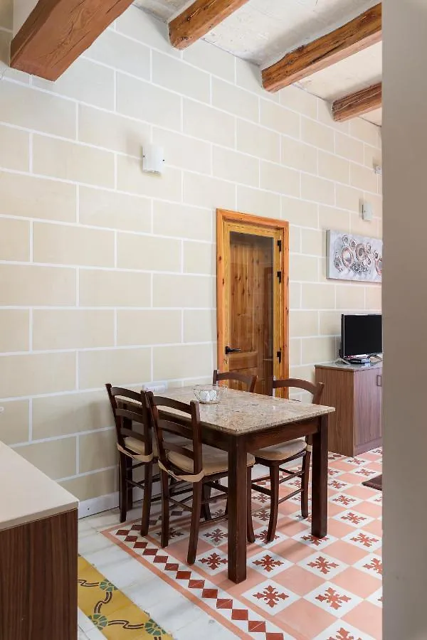 Quayside Apartments Marsaxlokk