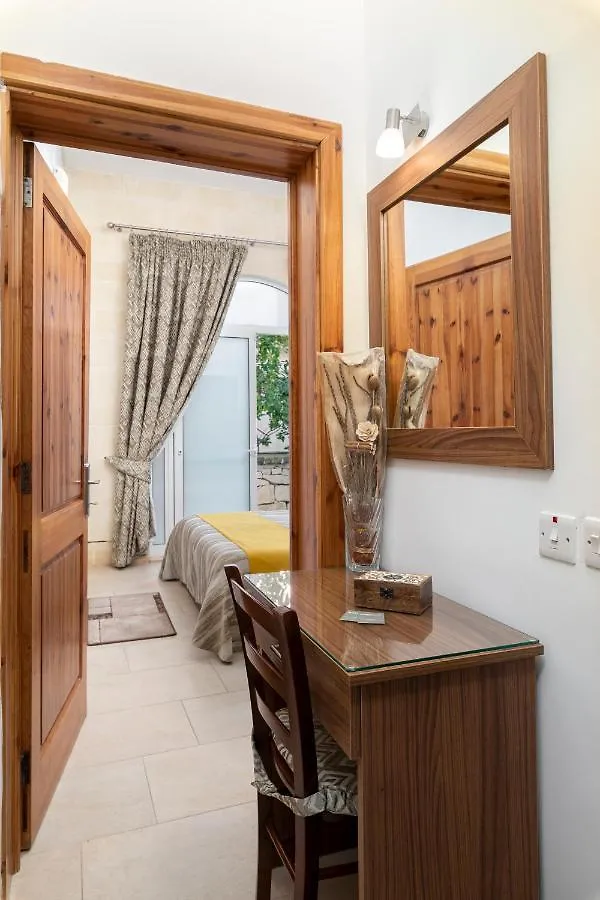 Quayside Apartments Marsaxlokk