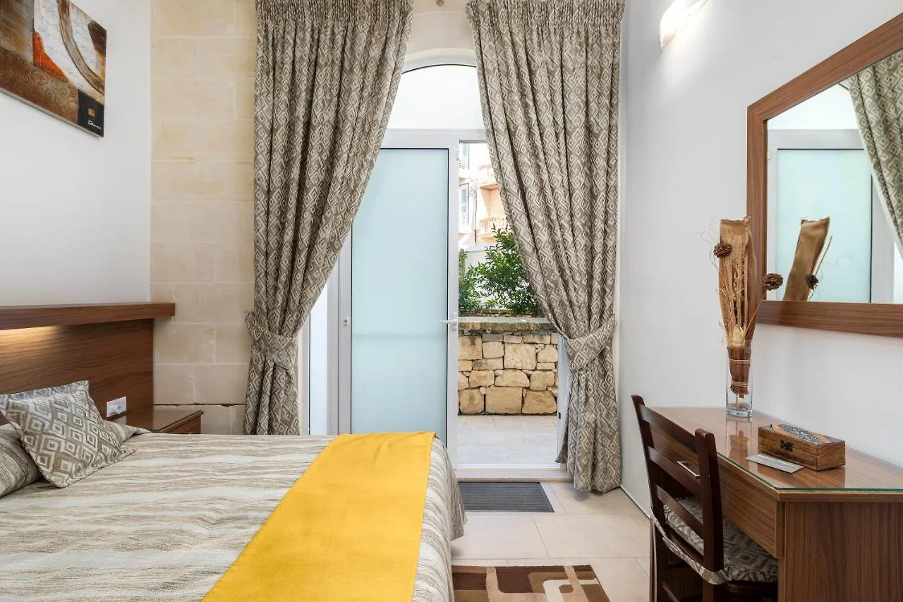 Quayside Apartments Marsaxlokk 0*,