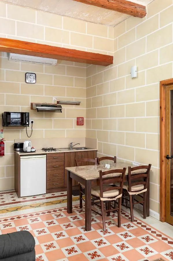 Quayside Apartments Marsaxlokk