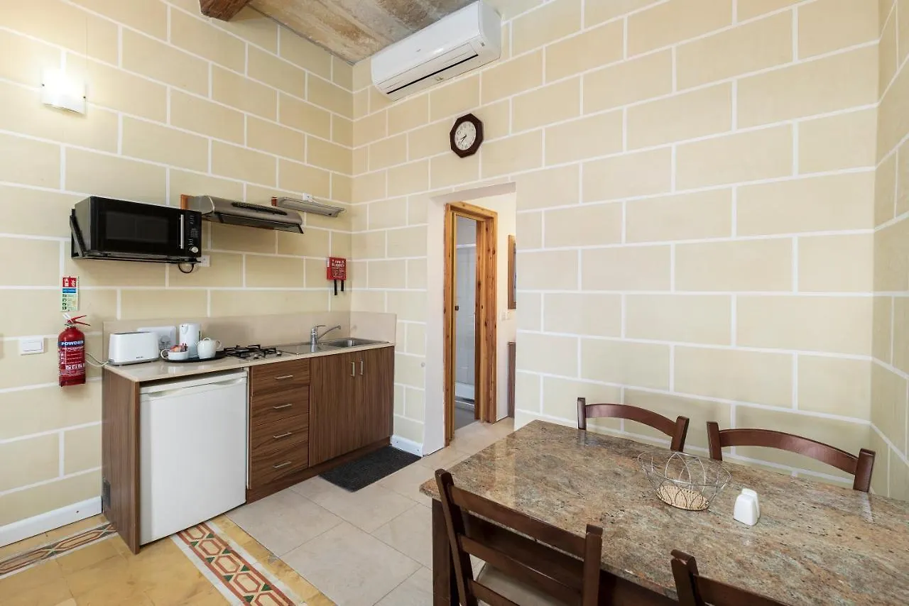 Quayside Apartments Marsaxlokk